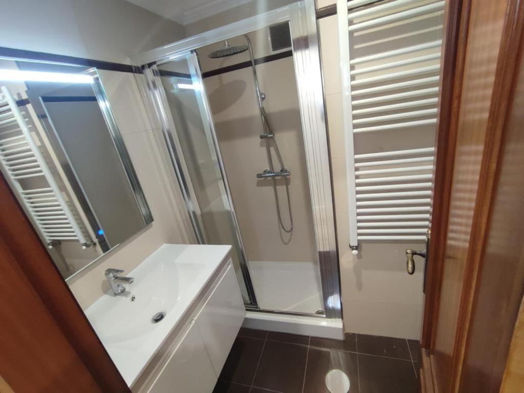 Apartamentos Demar Luis Casais O Grove Zimmer foto