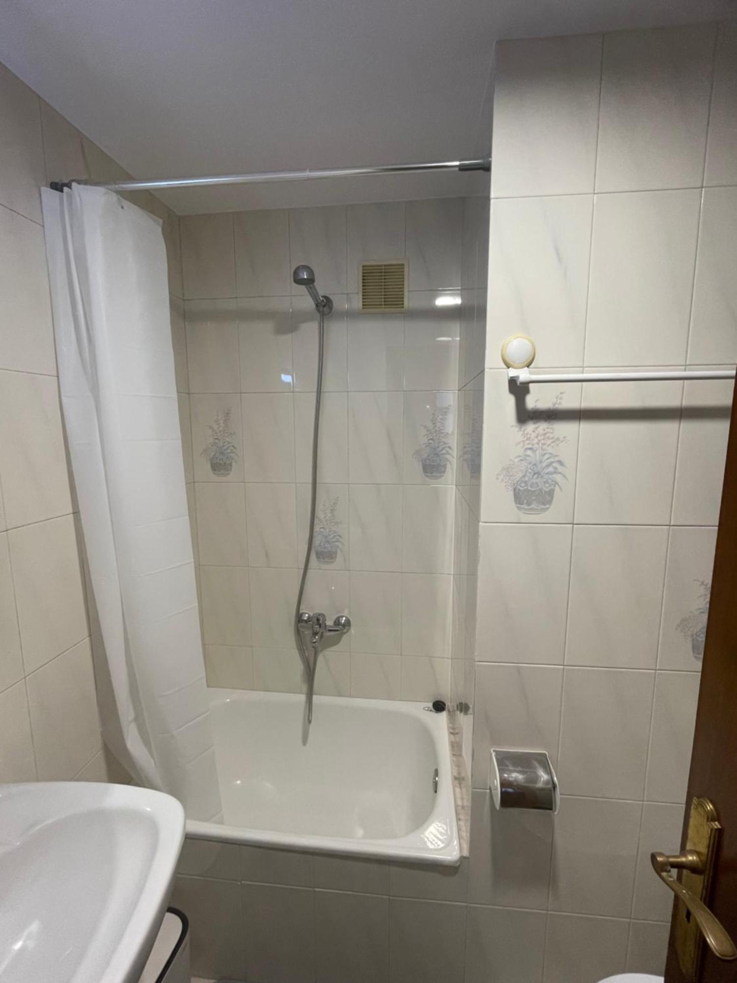 Apartamentos Demar Luis Casais O Grove Zimmer foto